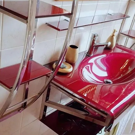 Red House Apartment *